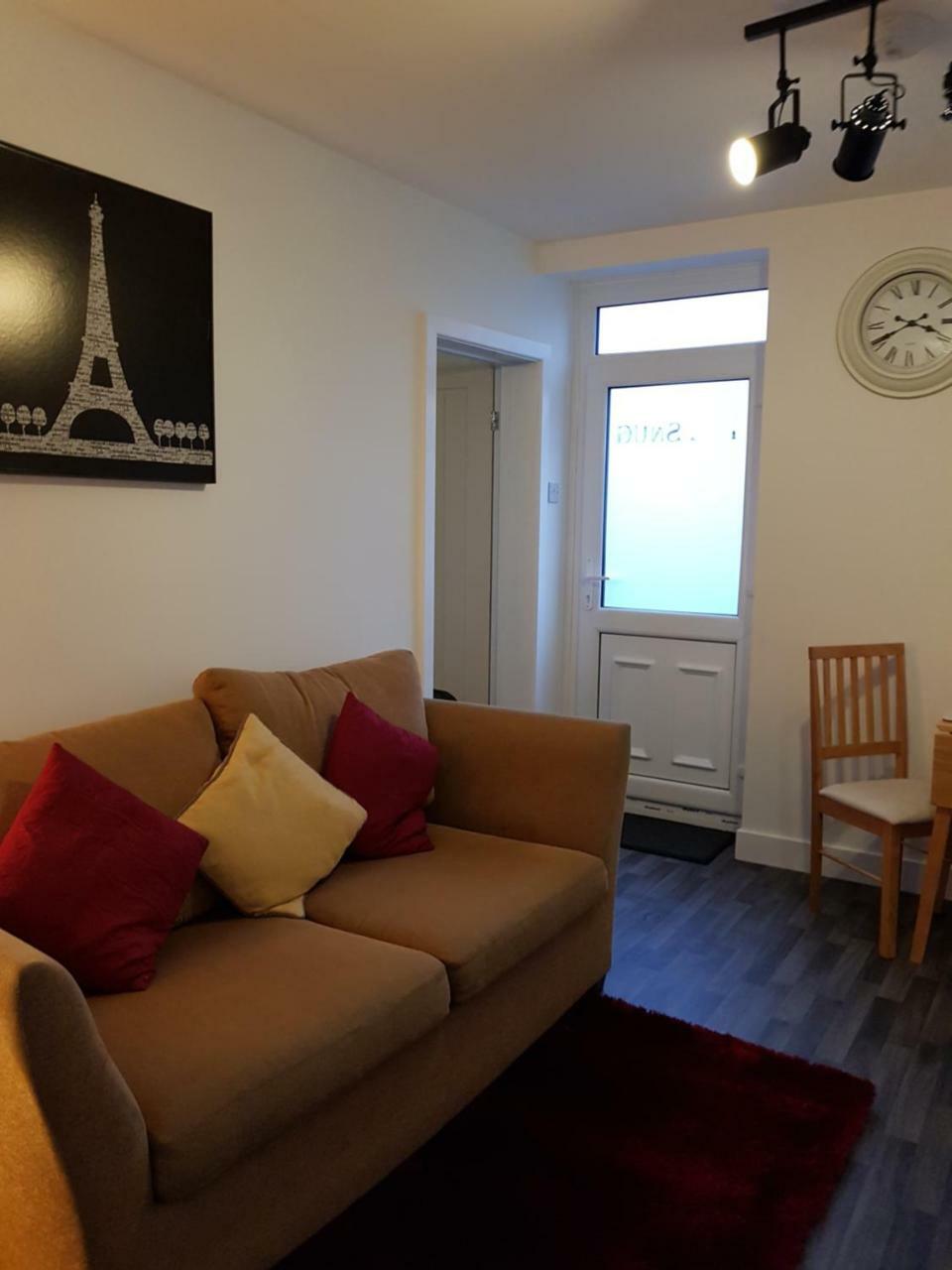 The Snug At Plover Cottage Lindley Huddersfield Extérieur photo